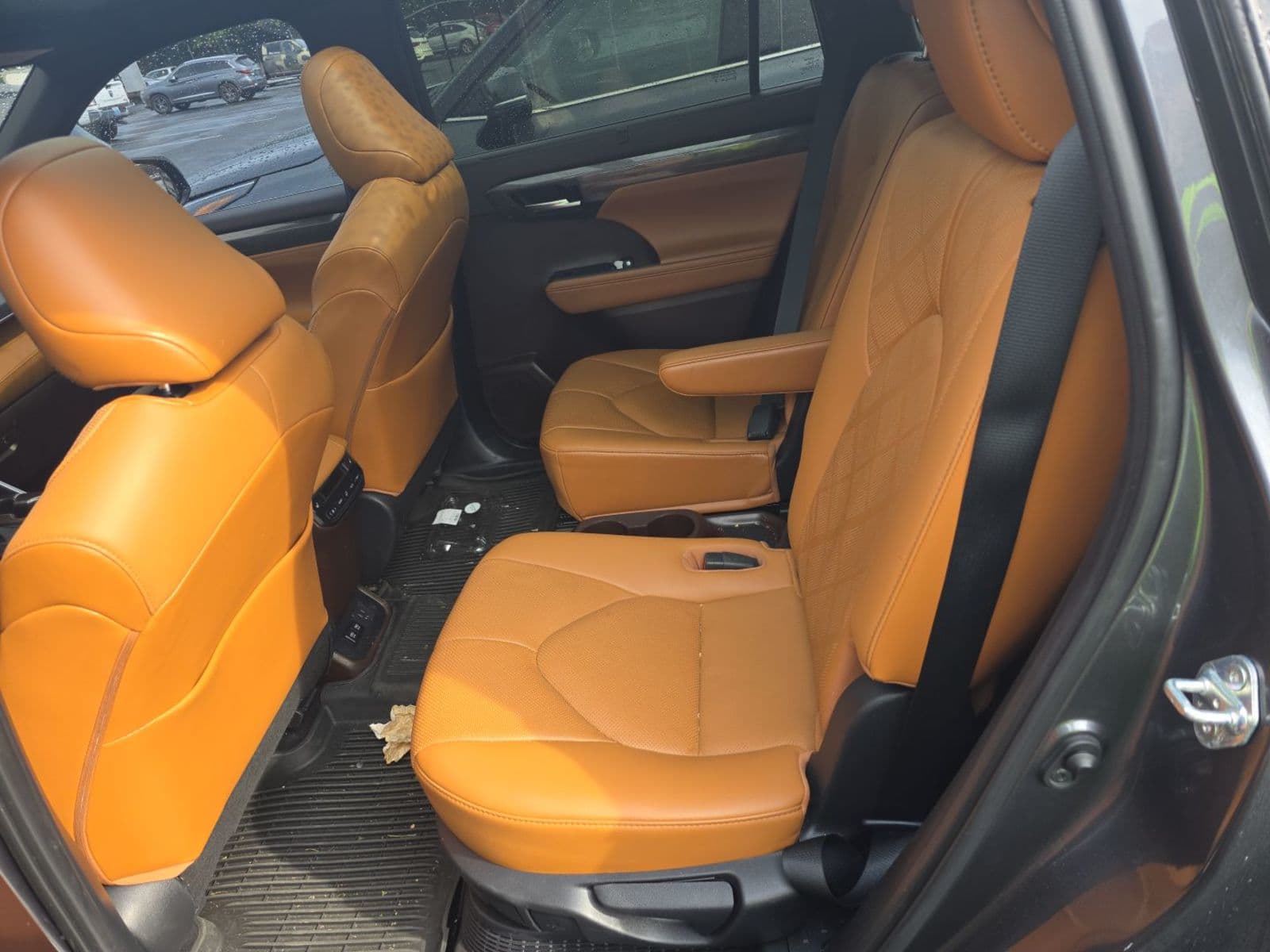2021 Toyota Highlander Hybrid Platinum AWD — photo 5
