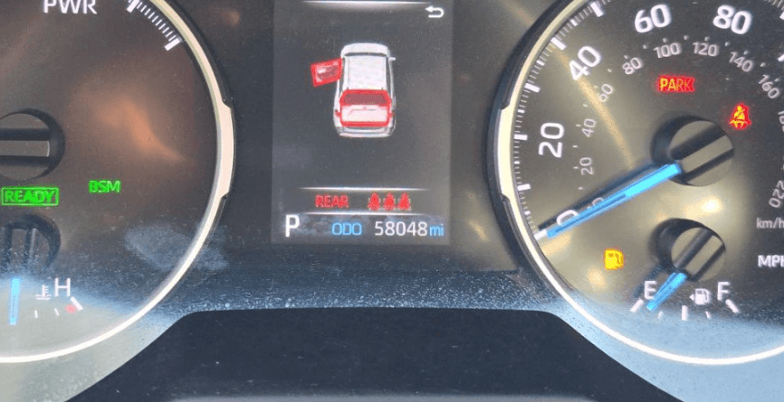 2022 Toyota RAV4 XLE Premium — photo 7